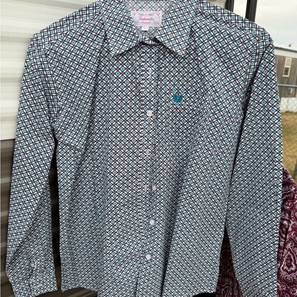 Women's Geometric Button Down Shirt - Black and White